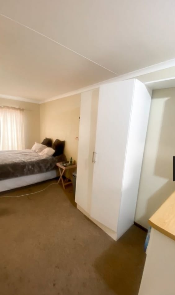 1 Bedroom Property for Sale in Buccleuch Gauteng