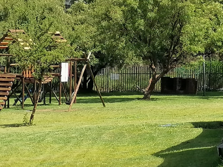 1 Bedroom Property for Sale in Buccleuch Gauteng