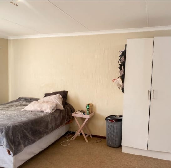 1 Bedroom Property for Sale in Buccleuch Gauteng