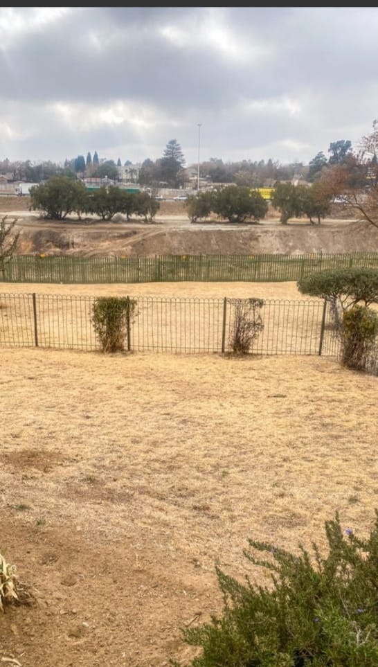 1 Bedroom Property for Sale in Buccleuch Gauteng