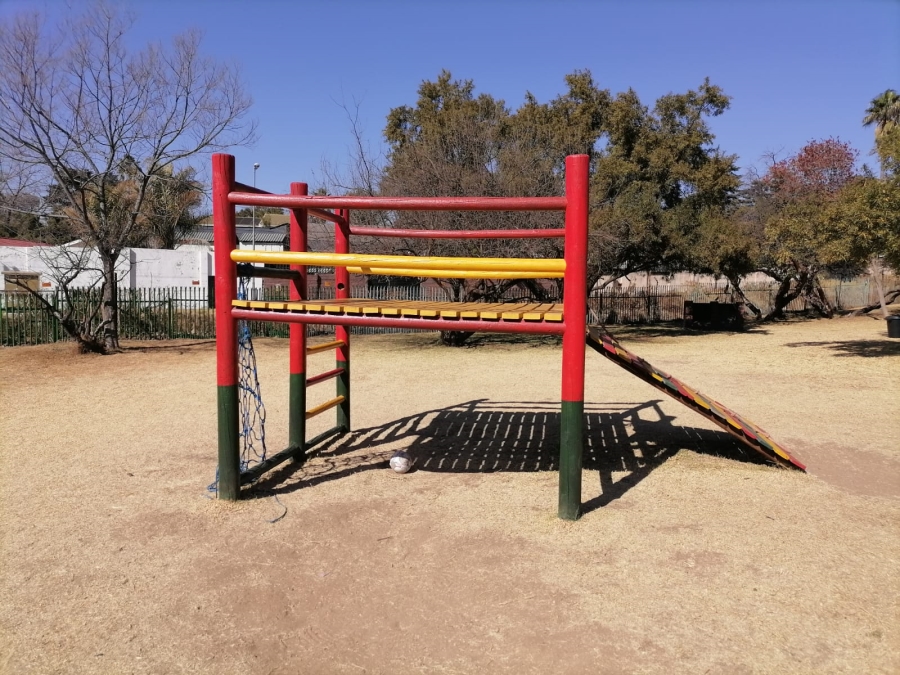 1 Bedroom Property for Sale in Buccleuch Gauteng