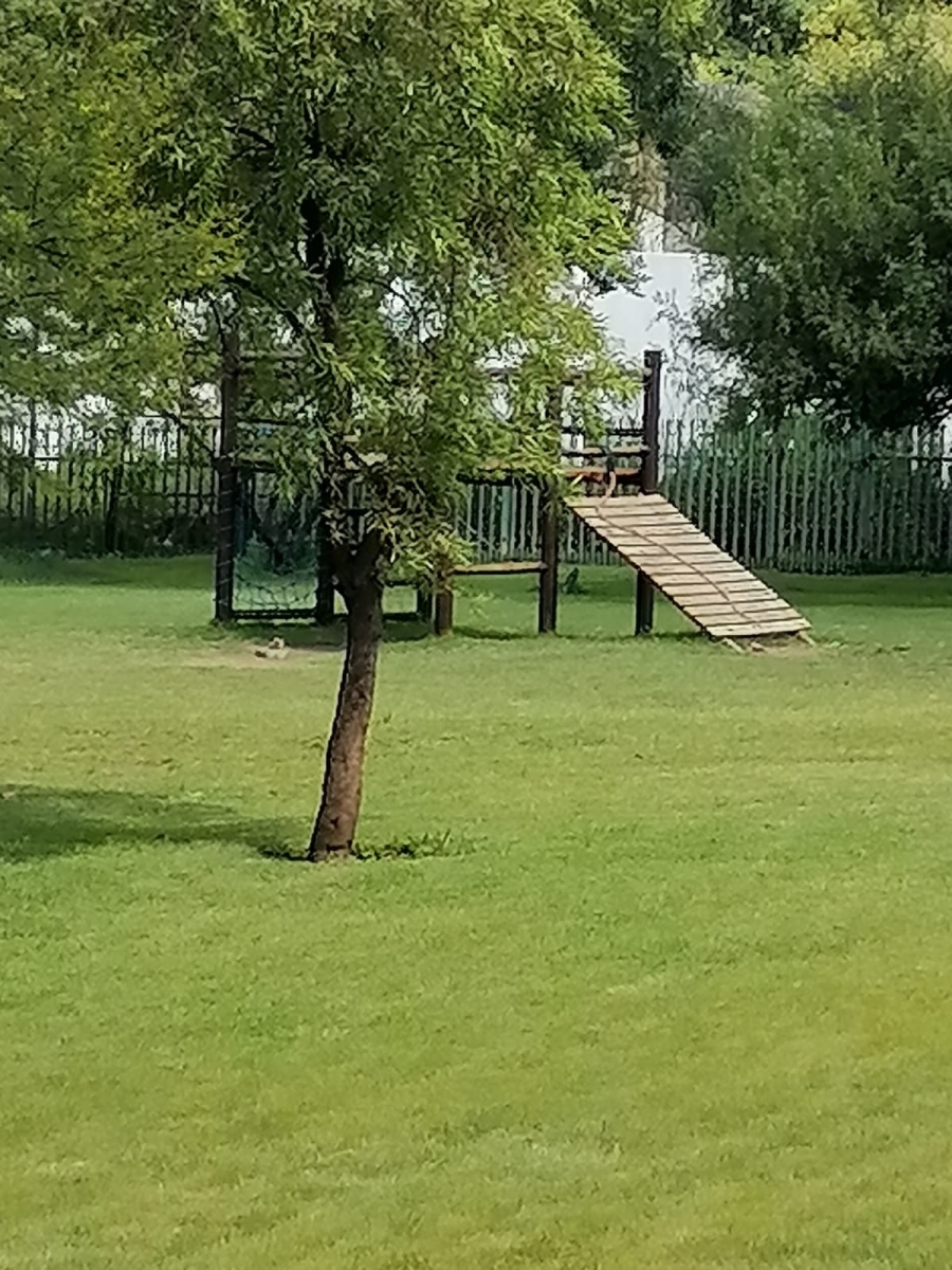 1 Bedroom Property for Sale in Buccleuch Gauteng