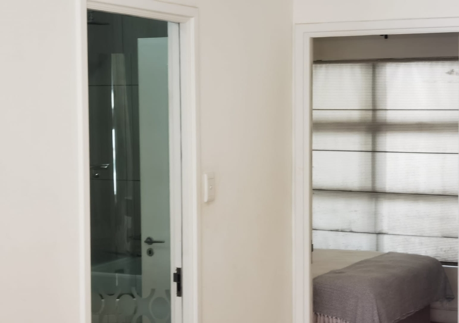 1 Bedroom Property for Sale in Rivonia Gauteng