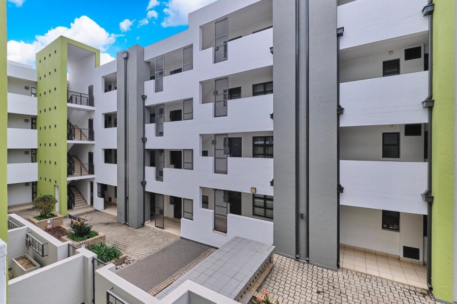 1 Bedroom Property for Sale in Rivonia Gauteng