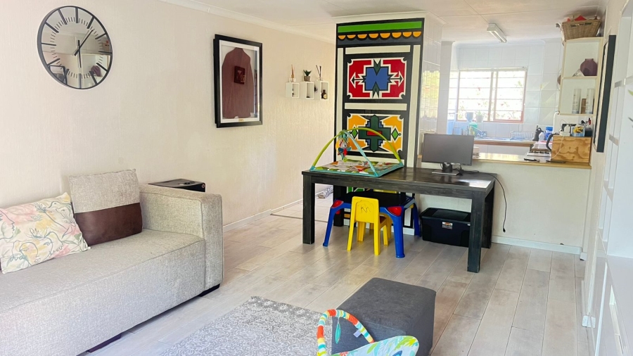 2 Bedroom Property for Sale in Sunninghill Gauteng