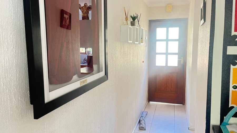 2 Bedroom Property for Sale in Sunninghill Gauteng