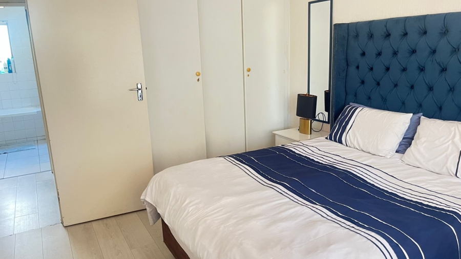 2 Bedroom Property for Sale in Sunninghill Gauteng