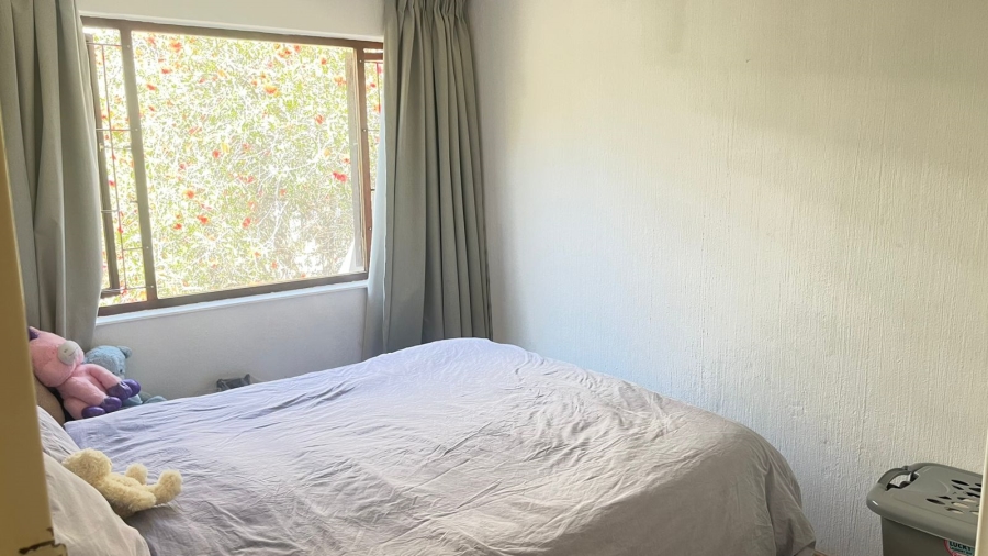 2 Bedroom Property for Sale in Sunninghill Gauteng