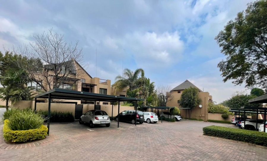 2 Bedroom Property for Sale in Sunninghill Gauteng