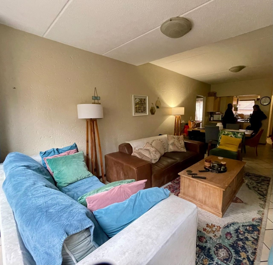 2 Bedroom Property for Sale in Sunninghill Gauteng