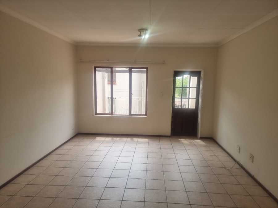 2 Bedroom Property for Sale in Sunninghill Gauteng