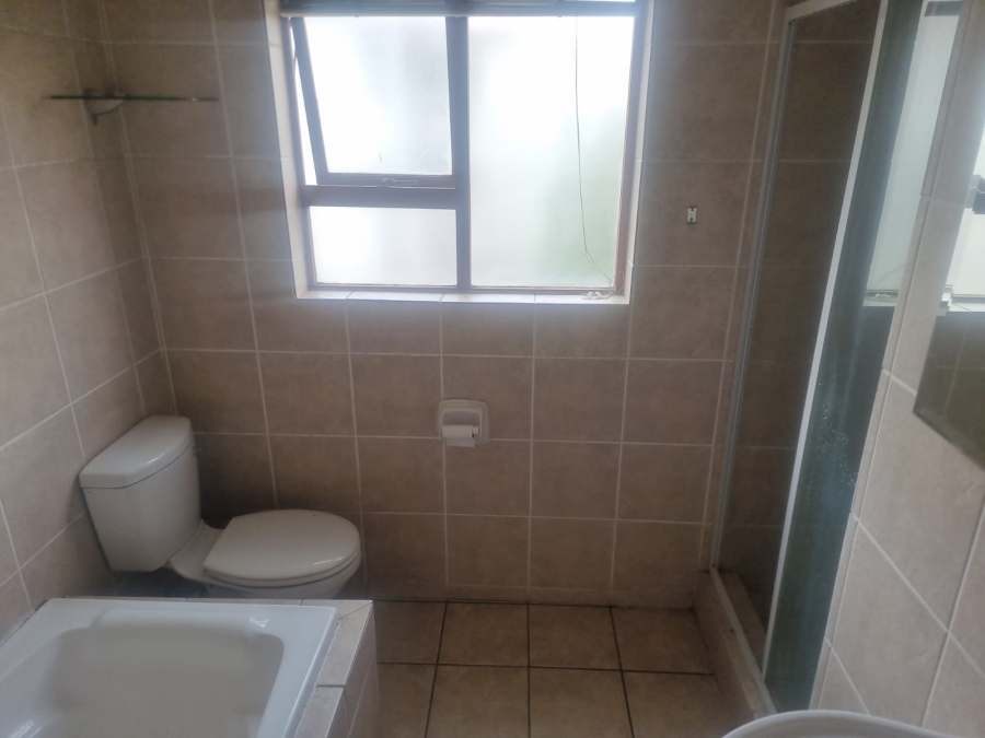 2 Bedroom Property for Sale in Sunninghill Gauteng