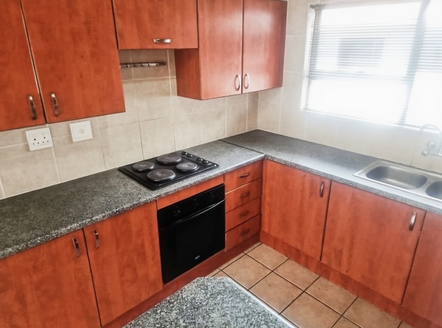 2 Bedroom Property for Sale in Sunninghill Gauteng