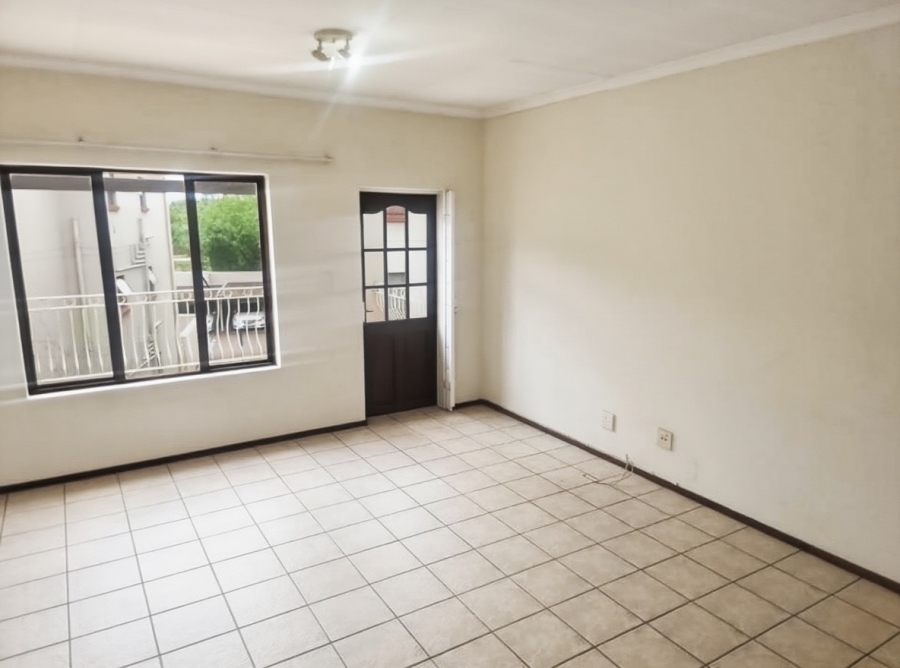 2 Bedroom Property for Sale in Sunninghill Gauteng