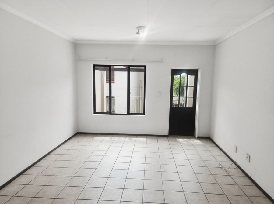 2 Bedroom Property for Sale in Sunninghill Gauteng