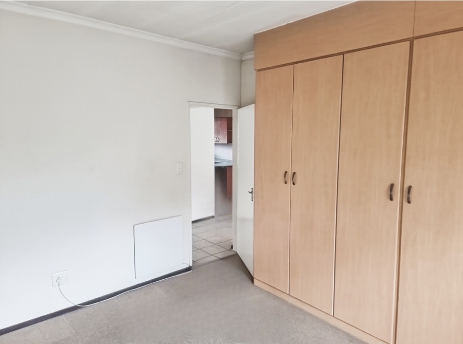 2 Bedroom Property for Sale in Sunninghill Gauteng