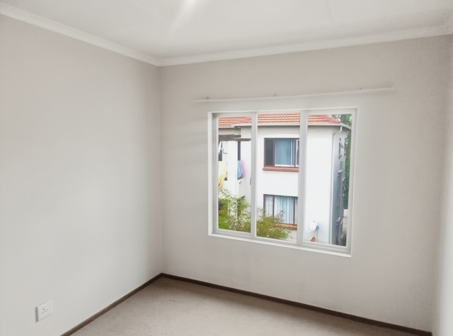 2 Bedroom Property for Sale in Sunninghill Gauteng