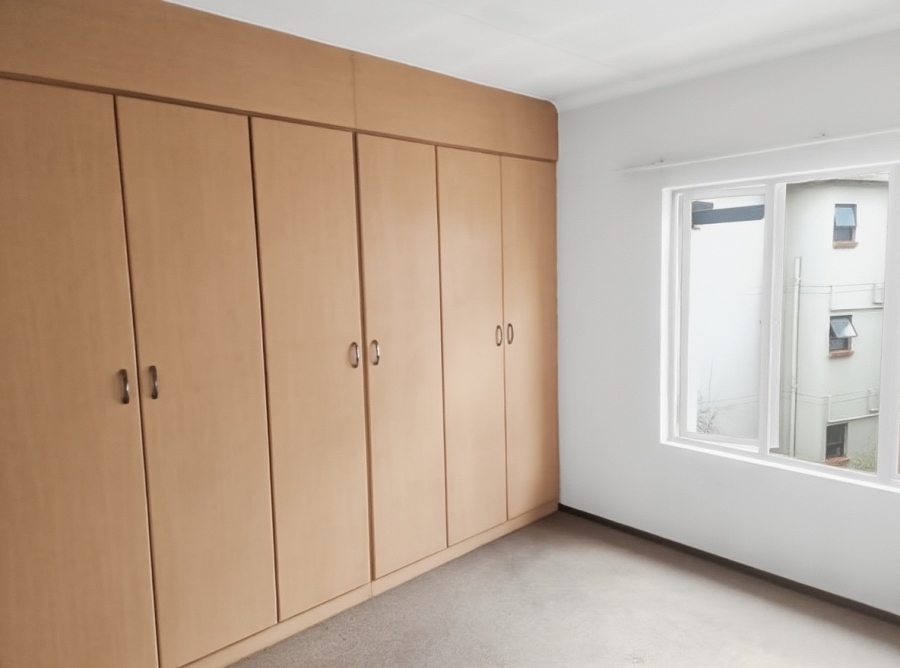 2 Bedroom Property for Sale in Sunninghill Gauteng