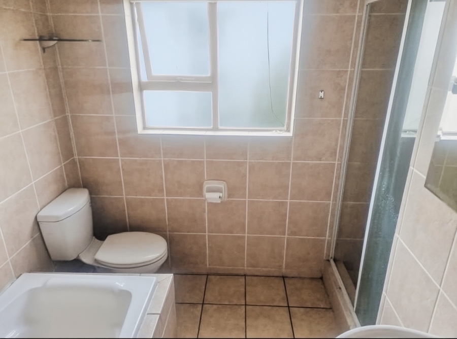 2 Bedroom Property for Sale in Sunninghill Gauteng