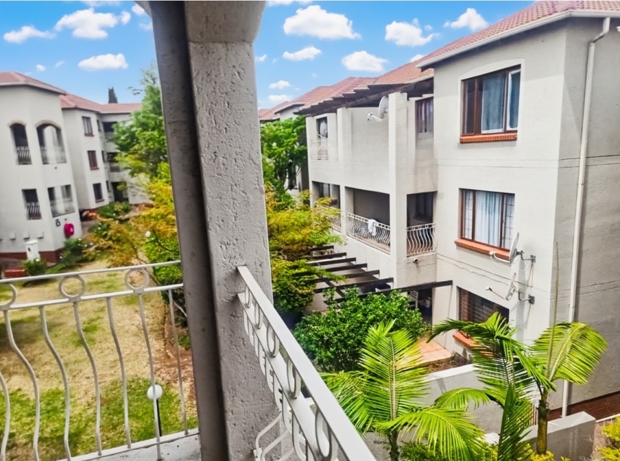 2 Bedroom Property for Sale in Sunninghill Gauteng