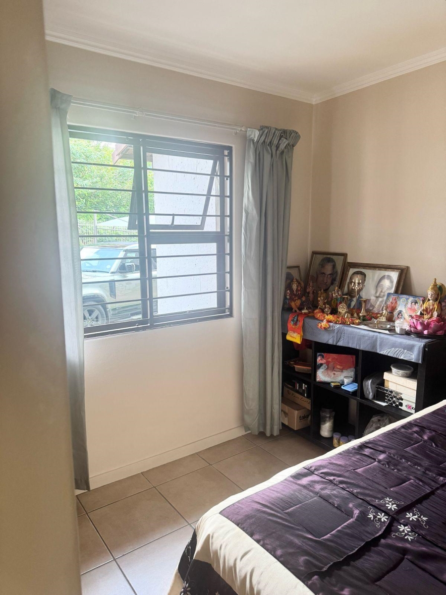 2 Bedroom Property for Sale in Sunninghill Gauteng