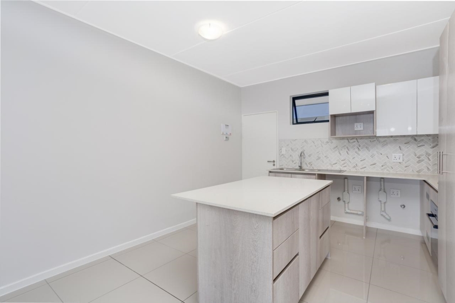 To Let 2 Bedroom Property for Rent in Bryanston Gauteng