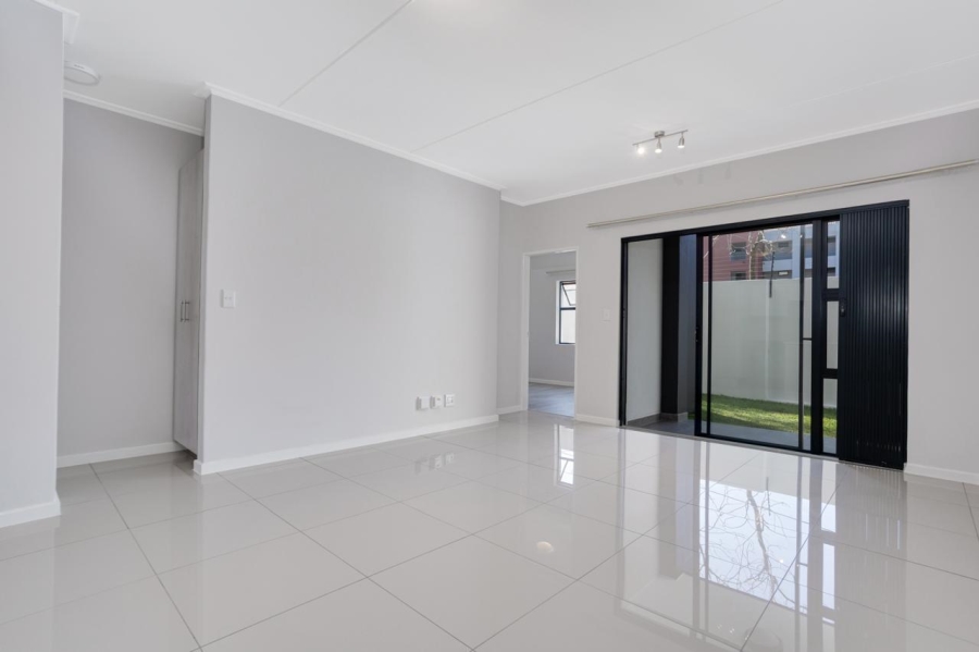 To Let 2 Bedroom Property for Rent in Bryanston Gauteng