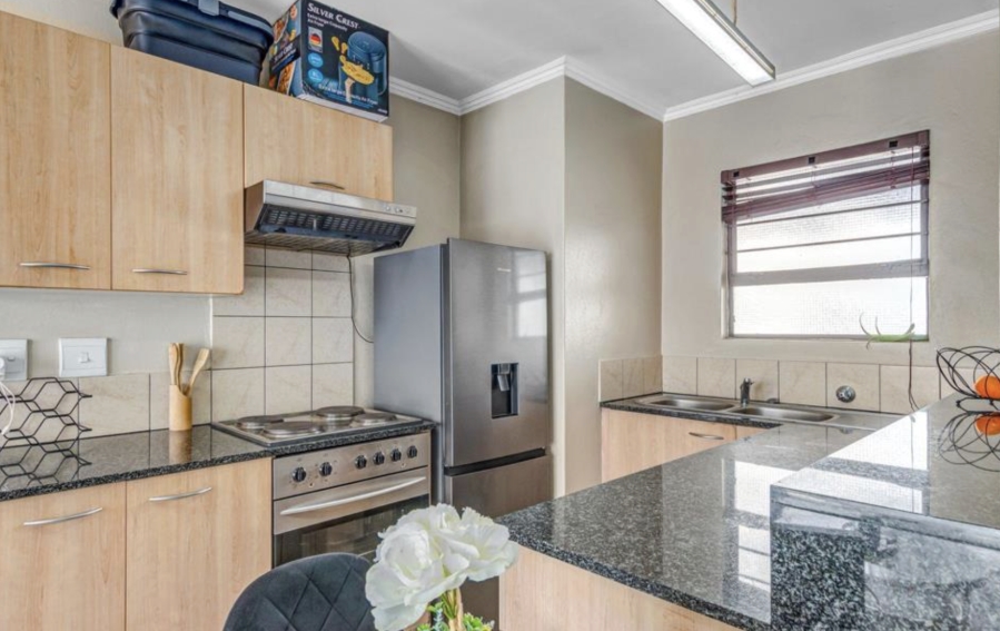 1 Bedroom Property for Sale in Sunninghill Gauteng