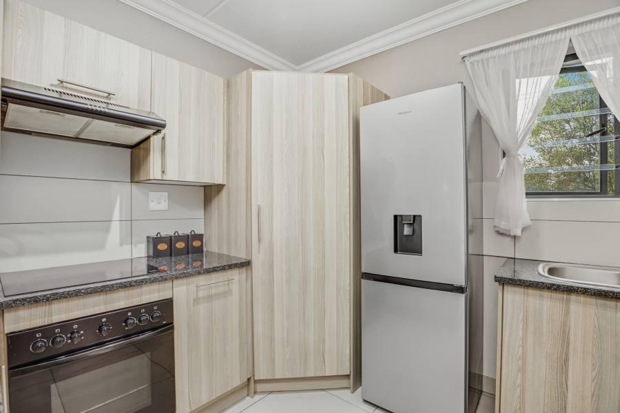 2 Bedroom Property for Sale in Broadacres Gauteng