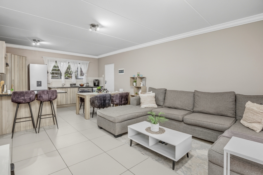 2 Bedroom Property for Sale in Broadacres Gauteng