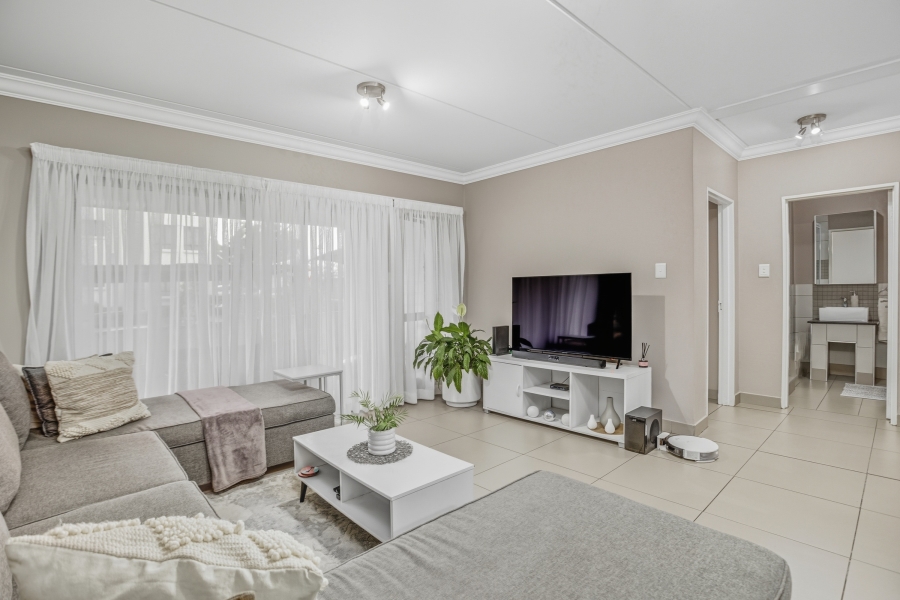 2 Bedroom Property for Sale in Broadacres Gauteng