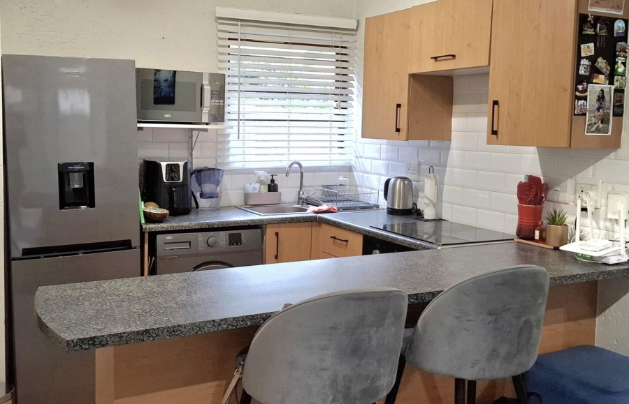 1 Bedroom Property for Sale in Sunninghill Gauteng