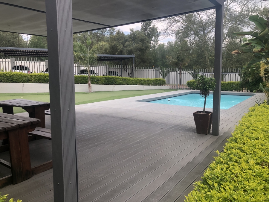 2 Bedroom Property for Sale in Sunninghill Gauteng