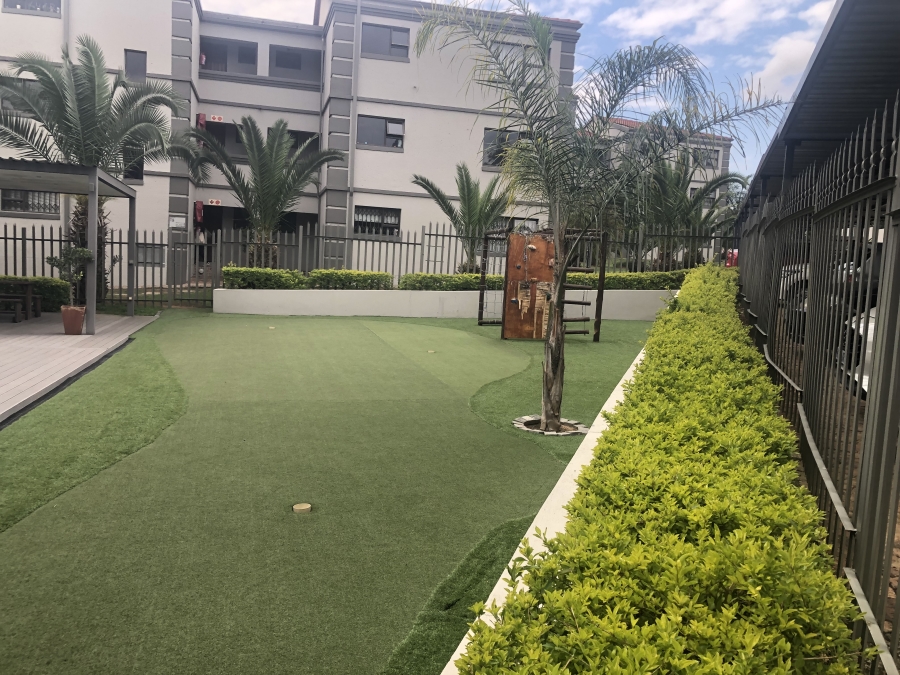 2 Bedroom Property for Sale in Sunninghill Gauteng