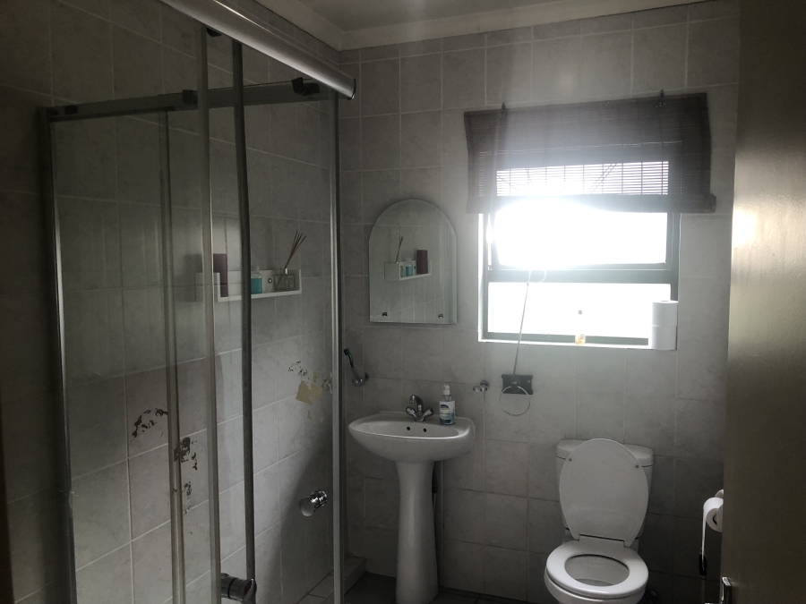 2 Bedroom Property for Sale in Sunninghill Gauteng