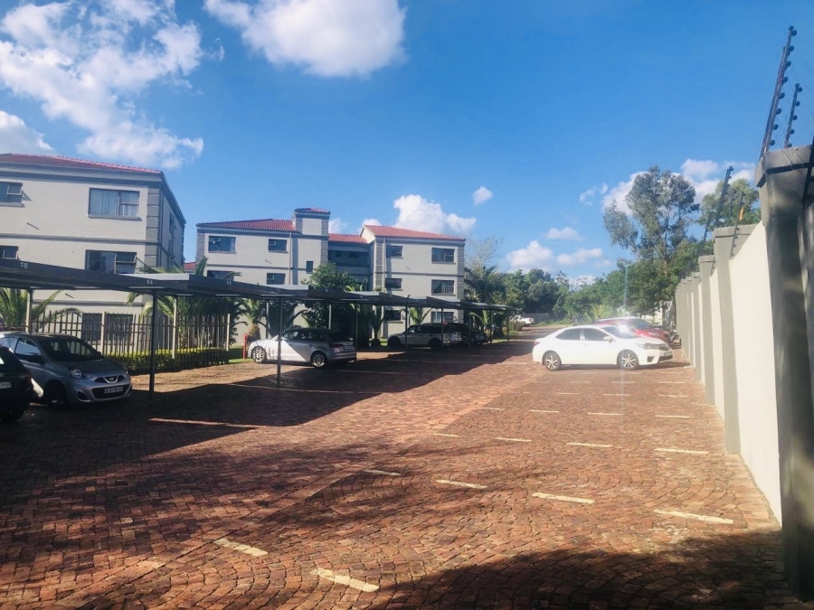 2 Bedroom Property for Sale in Sunninghill Gauteng