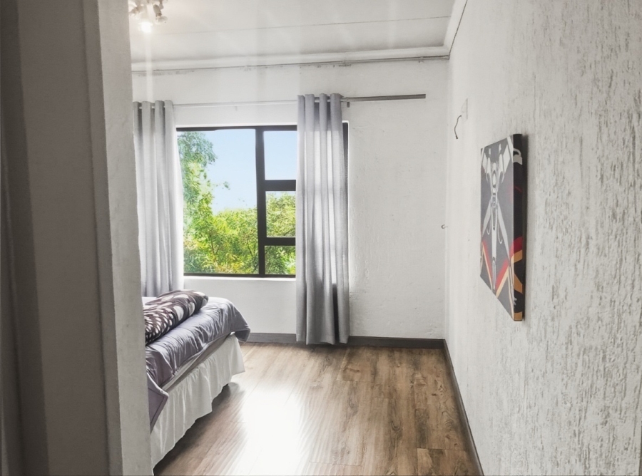 2 Bedroom Property for Sale in Sunninghill Gauteng
