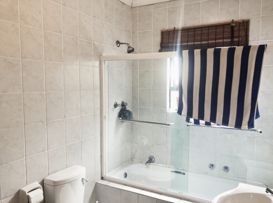 2 Bedroom Property for Sale in Sunninghill Gauteng