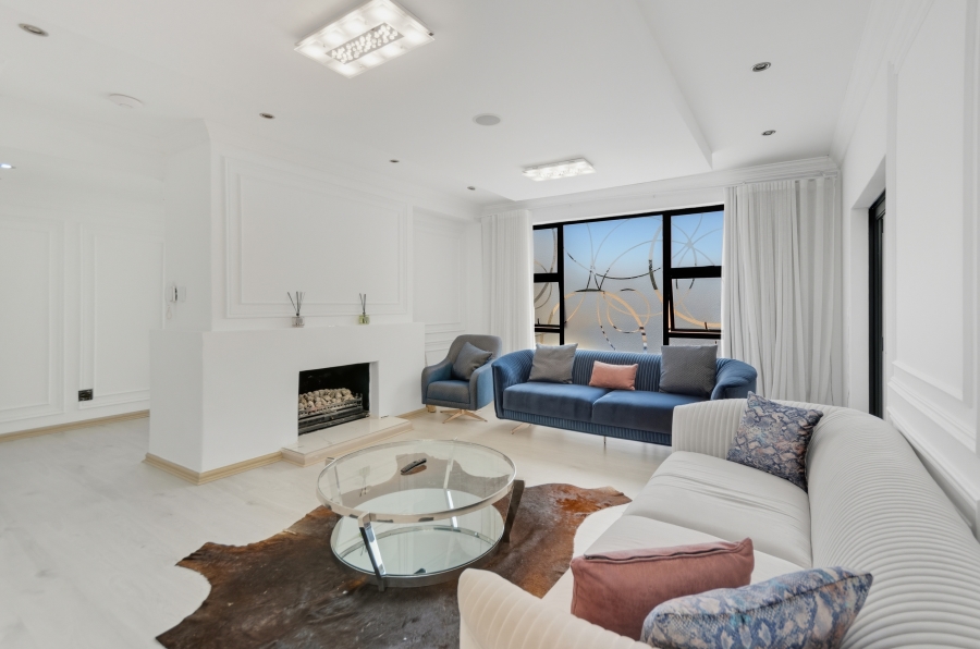 6 Bedroom Property for Sale in Bryanston Gauteng