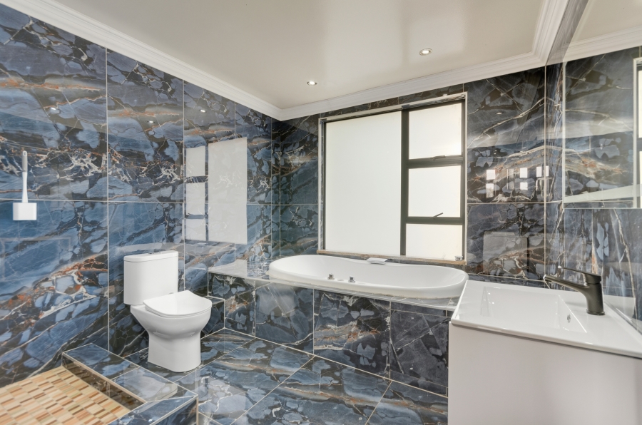 6 Bedroom Property for Sale in Bryanston Gauteng