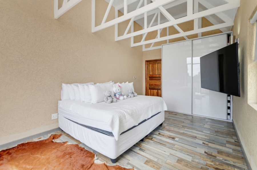 6 Bedroom Property for Sale in Bryanston Gauteng