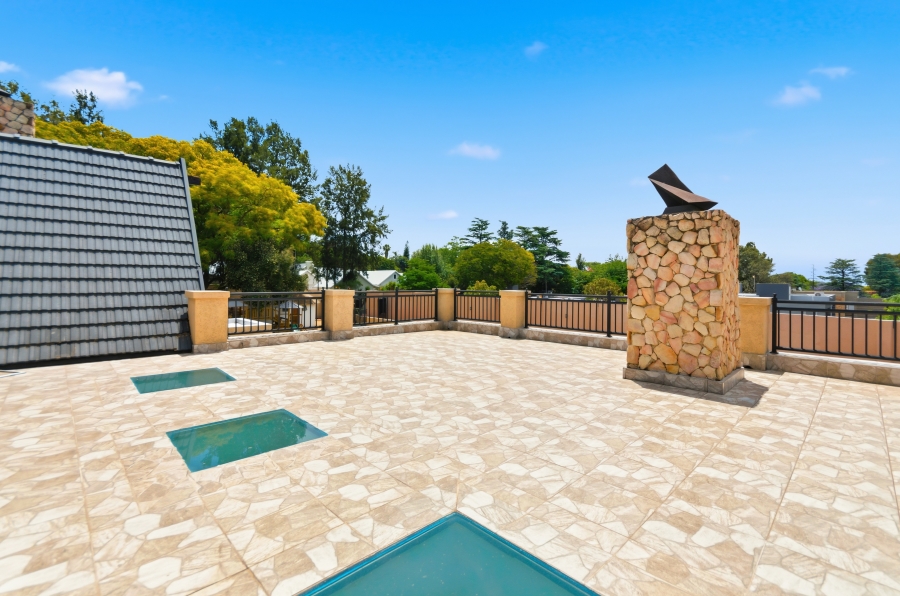 6 Bedroom Property for Sale in Bryanston Gauteng