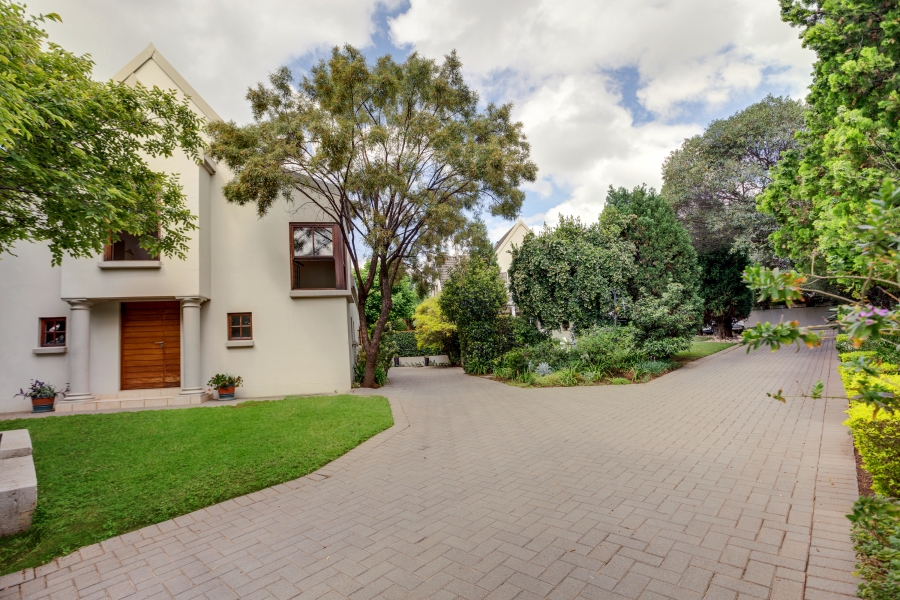 4 Bedroom Property for Sale in Bryanston Gauteng