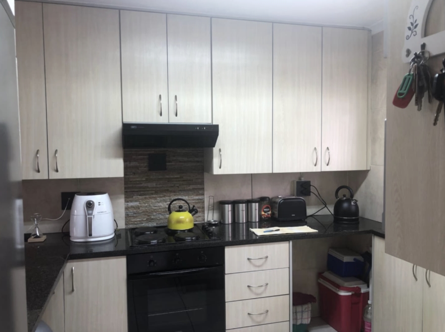 To Let 2 Bedroom Property for Rent in Sunninghill Gauteng