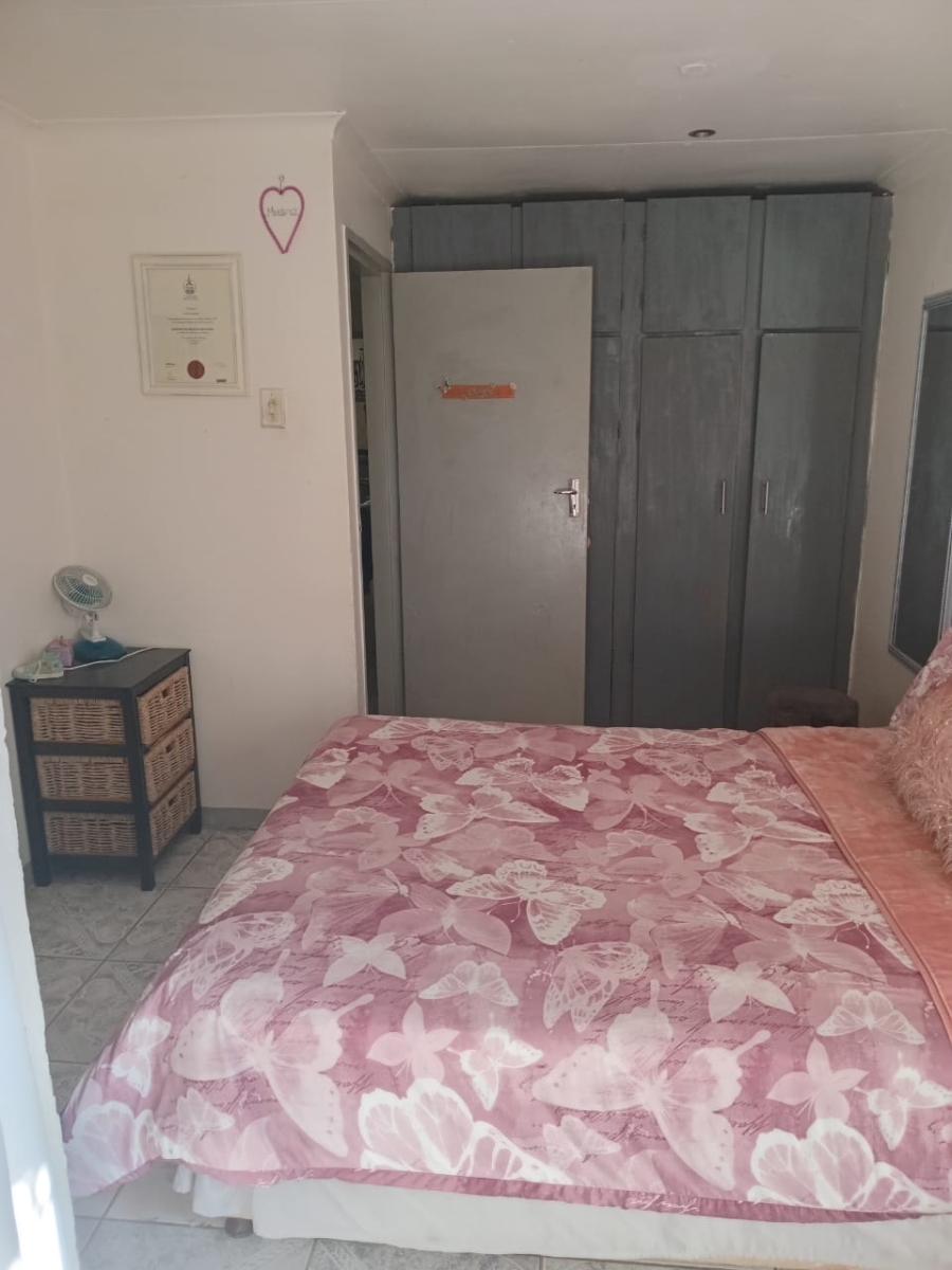 3 Bedroom Property for Sale in Lotus Gardens Gauteng