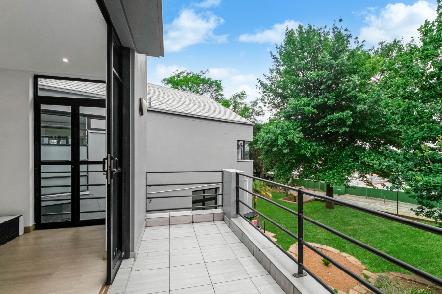 6 Bedroom Property for Sale in Bryanston Gauteng