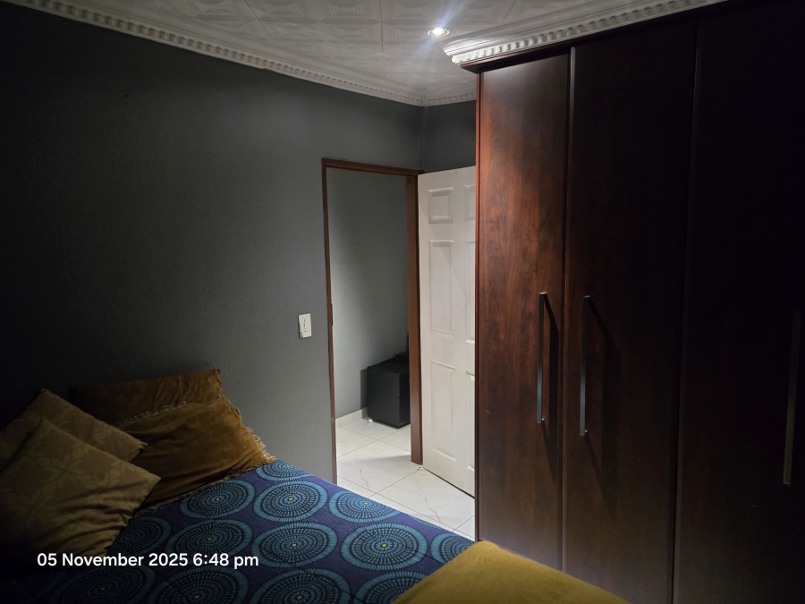 3 Bedroom Property for Sale in Clayville Gauteng