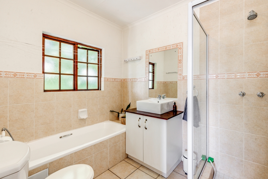 1 Bedroom Property for Sale in Pineslopes Gauteng