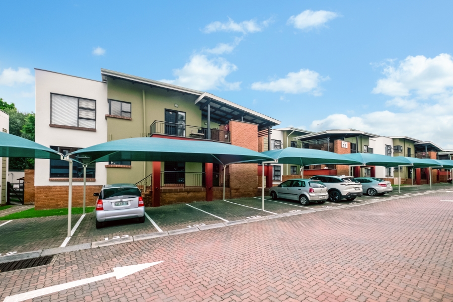 To Let 2 Bedroom Property for Rent in Douglasdale Gauteng