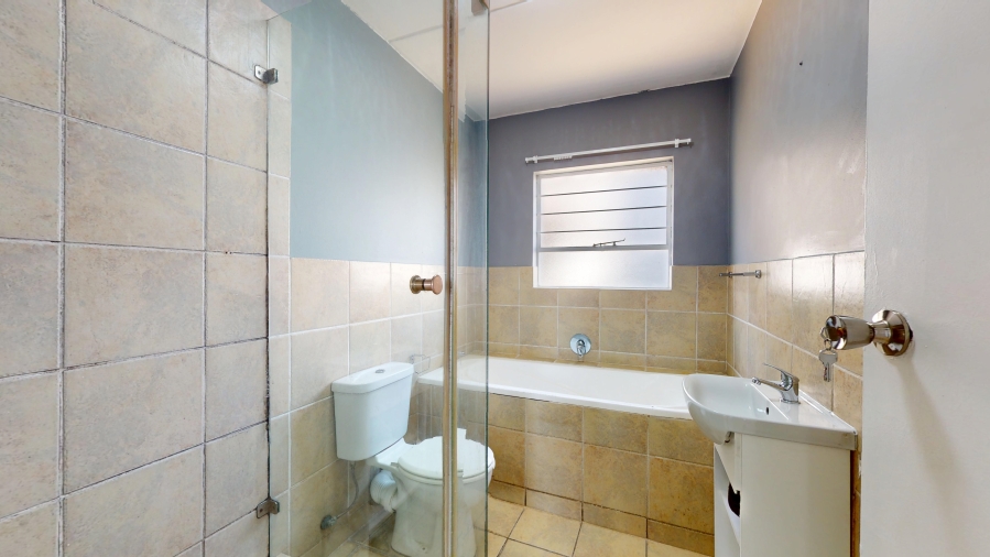 2 Bedroom Property for Sale in Bardene Gauteng